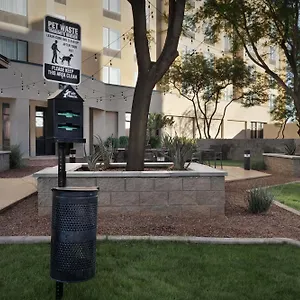 Hotel Courtyard North / Happy Valley
